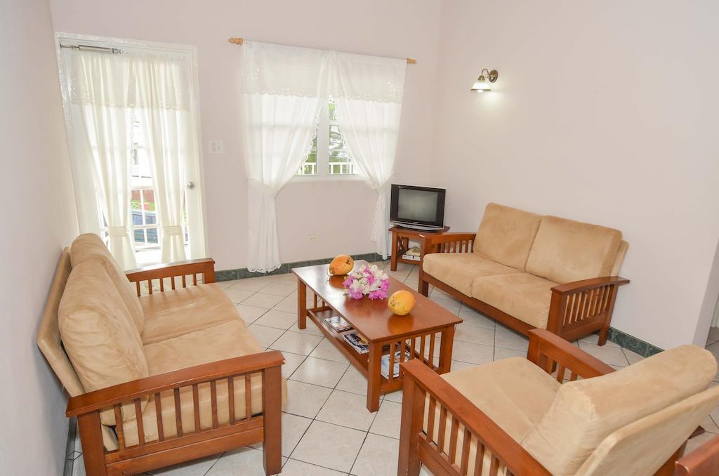 Caribbean Inn And Suites St. John's Pokoj fotografie